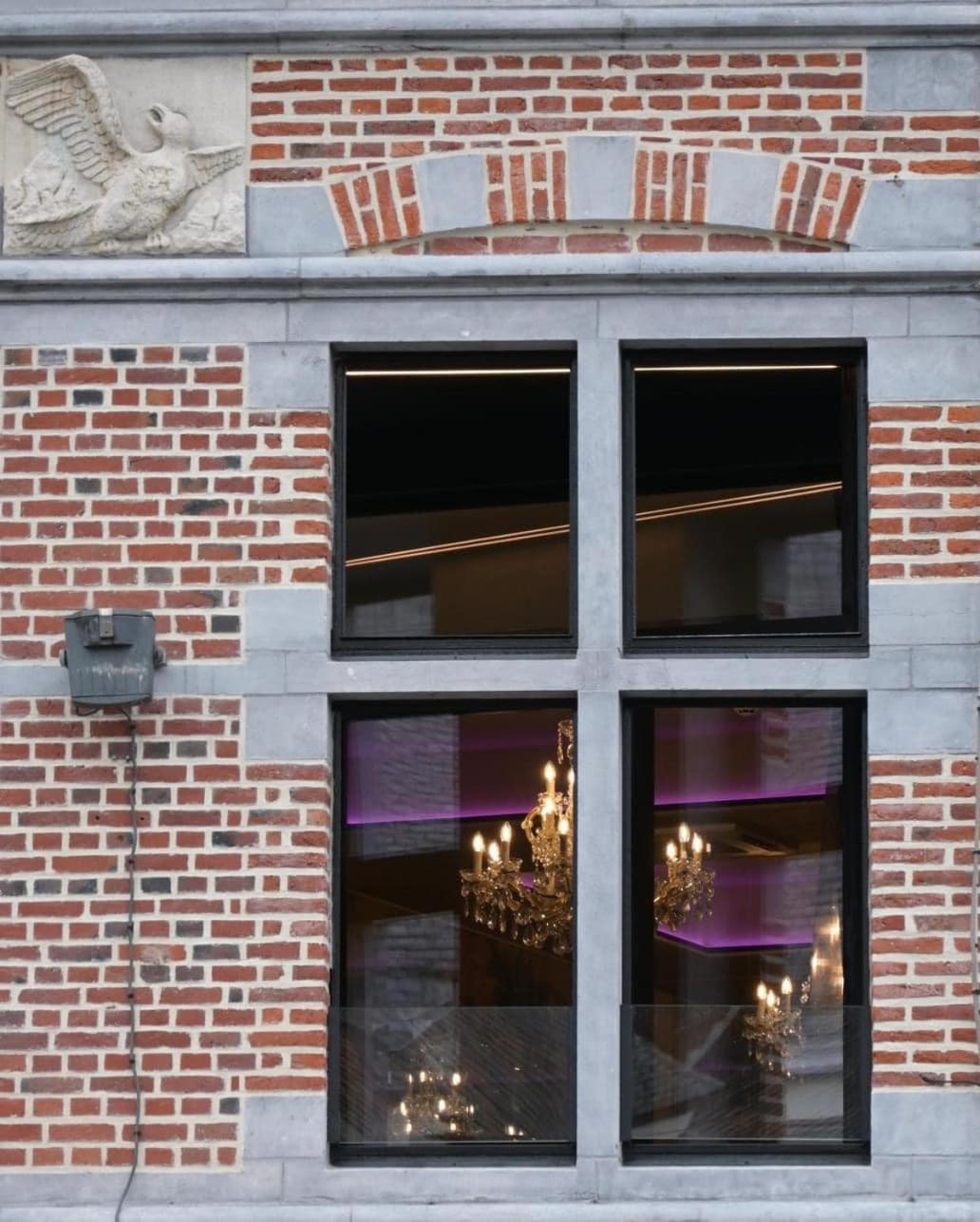 Agora Tournai Wellness Suites 3 Appartements Touristiques Sur La Grand-Place Luaran gambar